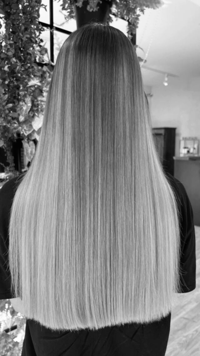 🔥

#blondrefleksy #refleksynawqłosach #fryzurydamskie #koloryzacjawłosów #koloryzacjablond #fryzuryslubne #fryzuranawesele #dlugiewlosy #blondwłosy  #upieciawlosow #fale #fryzurydamskie #hairstyles #hairtutorials #upieciaslubne #upieciawlosow #davinesview #davinescolor #olaplex #olaplexpolska #balayage
